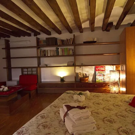 Bed & Breakfast San Giacomo Venice