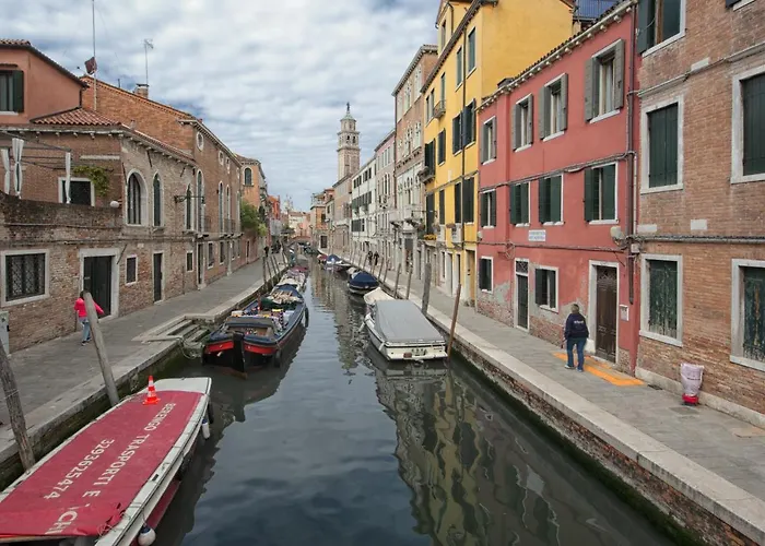 Nocleg ze śniadaniem San Giacomo 2*