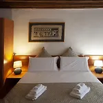 San Giacomo 2* Венеция